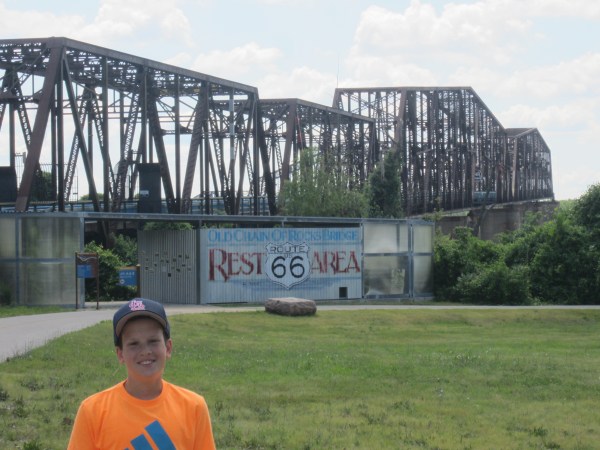 Chain of Rocks Bridge