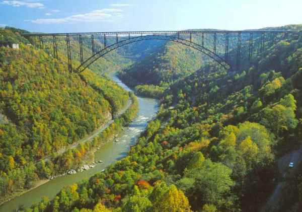 I didn't take this photo, as the bridge is far oto big and I would have had to drive a long, long way to get a vantage point like this.